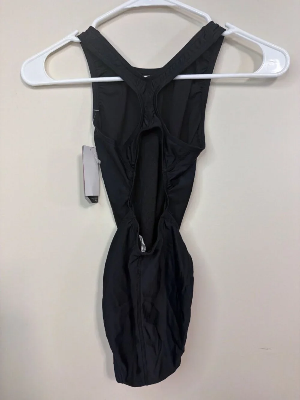 TYR NWT Womens Solid Maxfit Swimsuit Size 28 Black Chlorine Resistant UPF 50+ Re